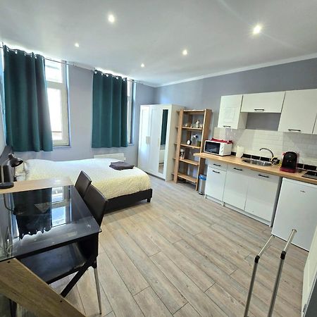 Appartement Hypercentre 301 +Wifi+Independant+ Cuisine Toilette Salle De Bain Privative Valenciennes Esterno foto