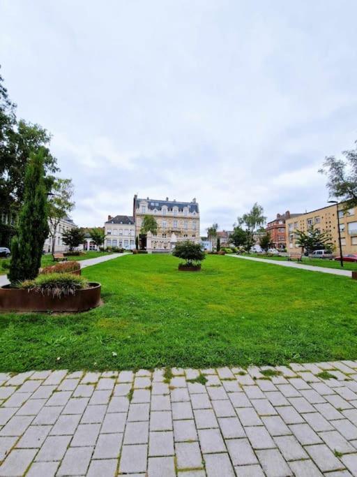 Appartement Hypercentre 301 +Wifi+Independant+ Cuisine Toilette Salle De Bain Privative Valenciennes Esterno foto